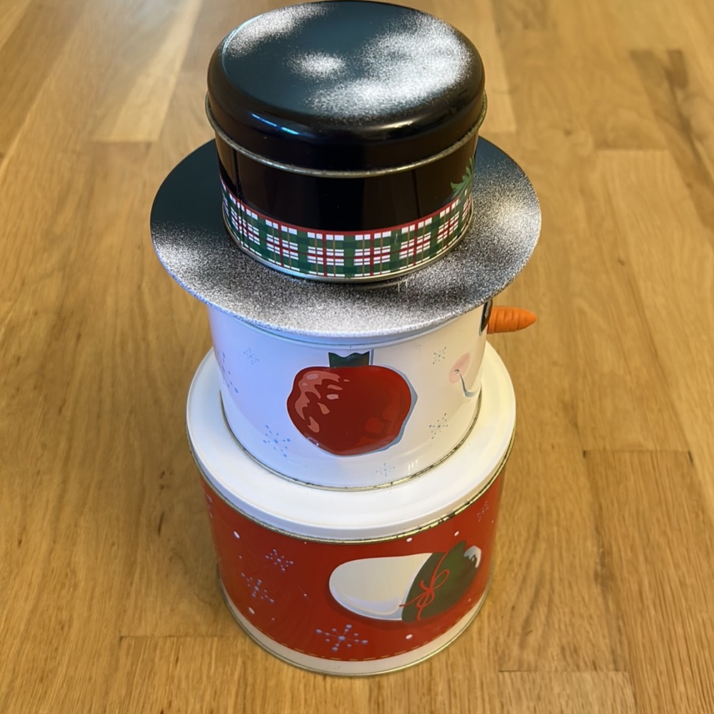 The Tin Box Company Snowman Three Compartment Tin Red, Green, White, Black - Picture 11 of 13